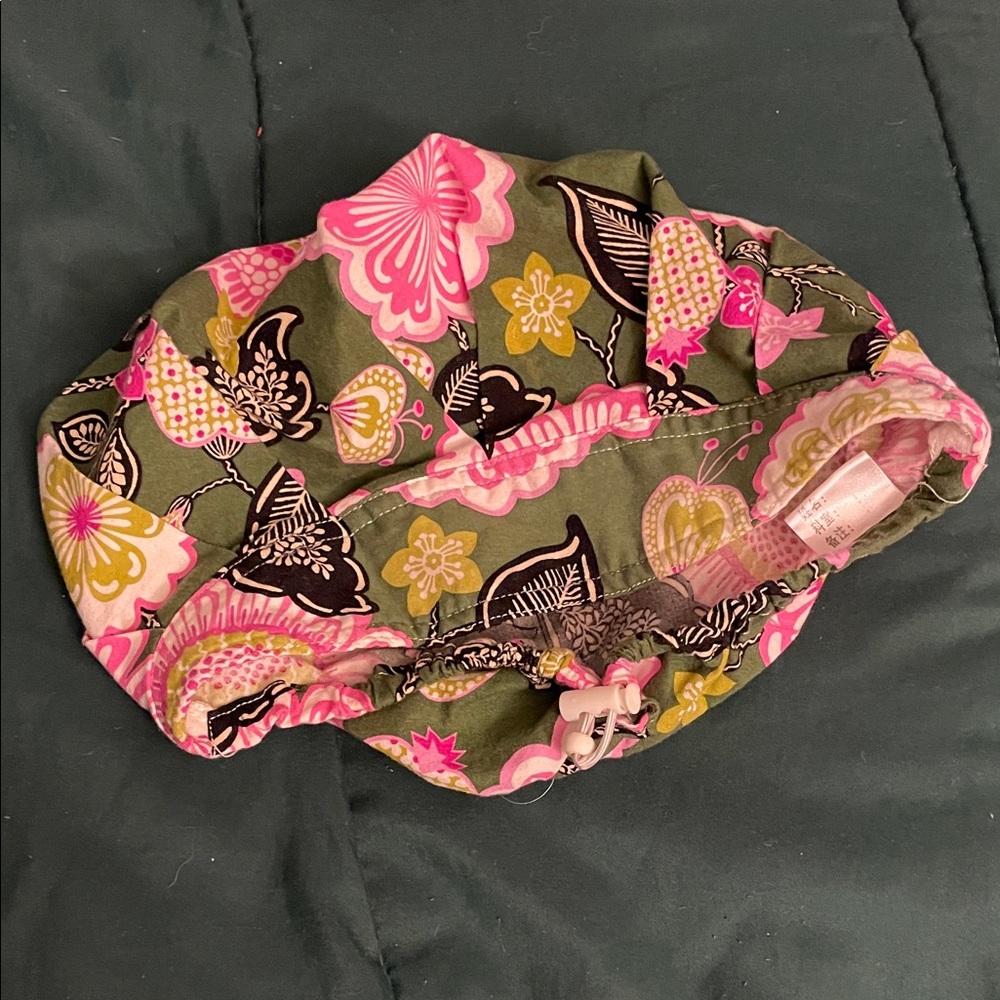 Floral scrub Cap - Pink and Green